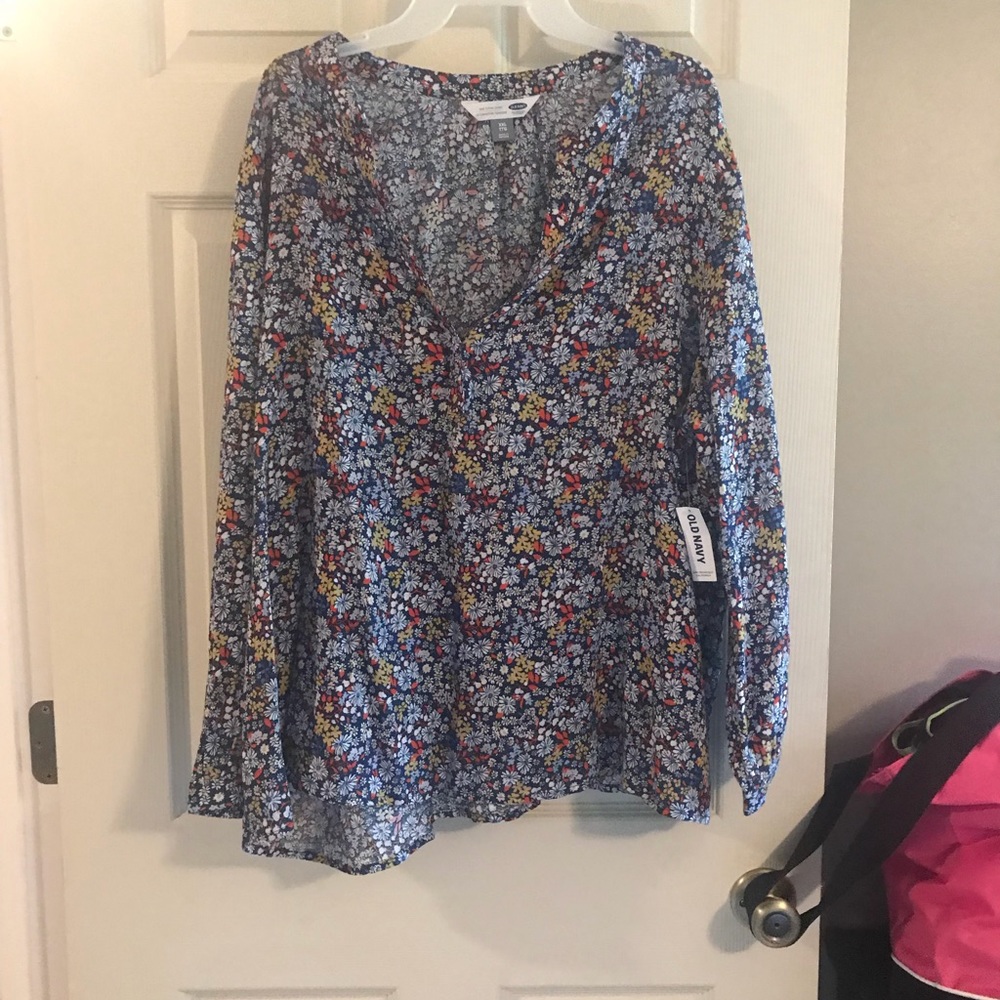 Floarl V-neck cotton blouse